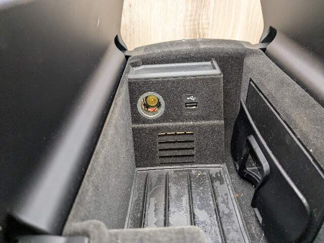 16-19 OEM BMW G11 G12 740 750 M760 Center Console Armrest Beige Leather*
