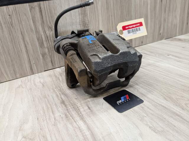 16-21 OEM BMW G30 540 G11 G12 740 750 Rear Right Passenger Side Brake Caliper