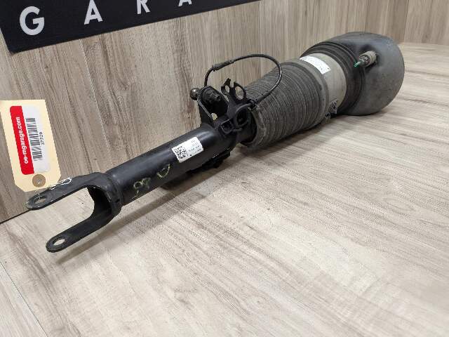 16-22 OEM BMW G11 G12 740i FRONT Left Driver Air Suspension Shock Absorber RWD