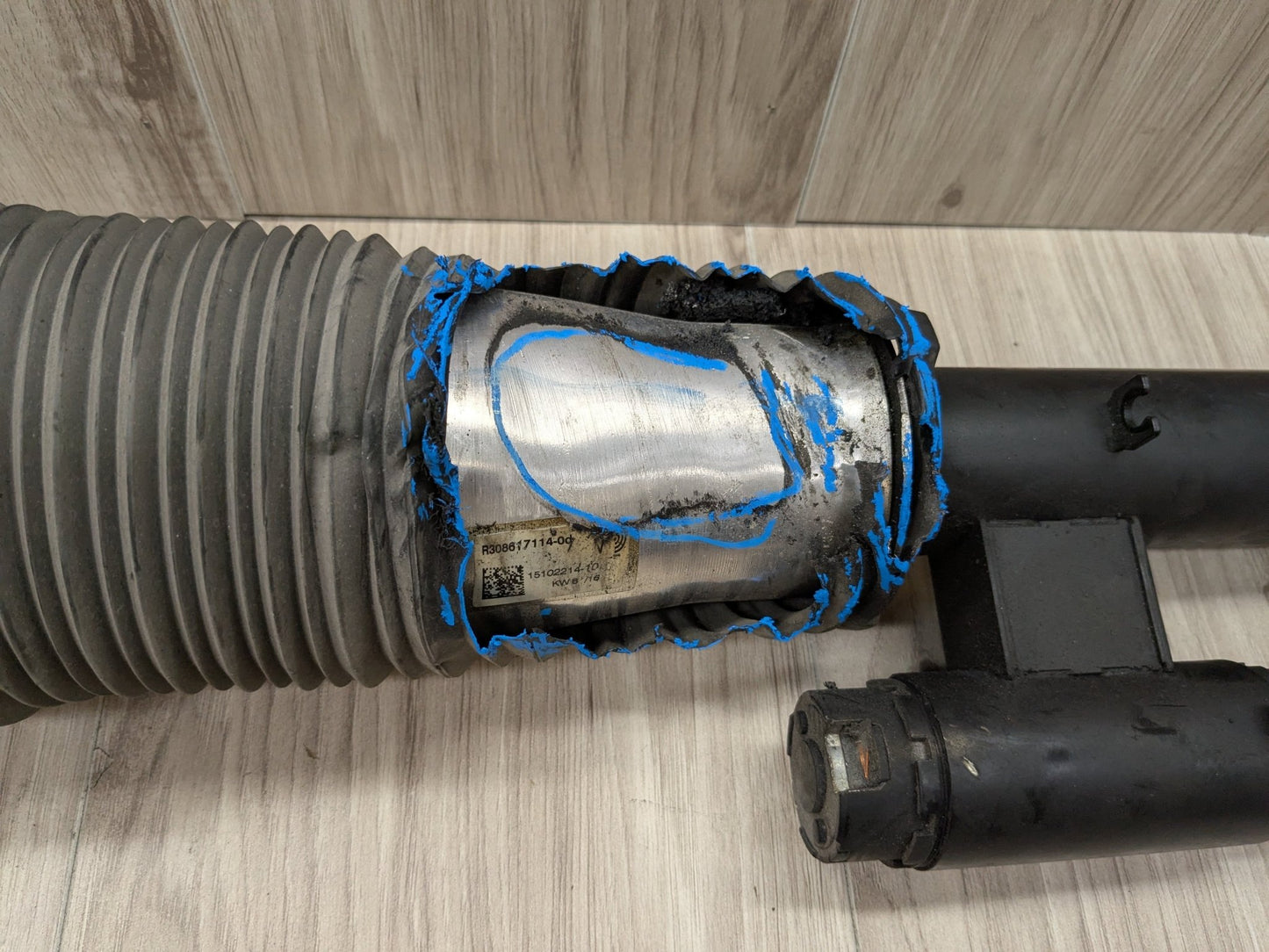 *NOTE* 16-22 OEM BMW G11 G12 740 750 Rear Left Driver Air Shock Strut Absorber