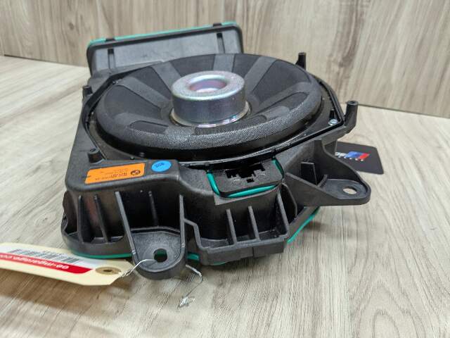 16-19 OEM BMW G30 G12 F90 Front Left Driver Sub Subwoofer Speaker Harman Kardon
