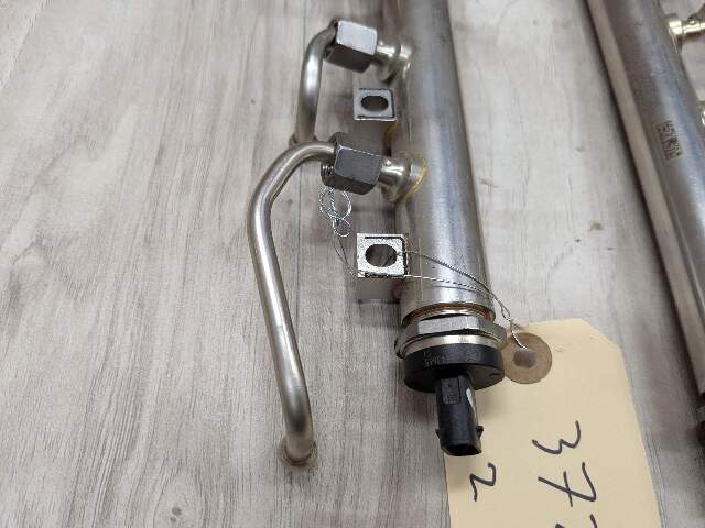 OEM BMW G11 G12 750 G30 M550 Pressure Fuel Injectors Rail Lines Engine N63 4.4L