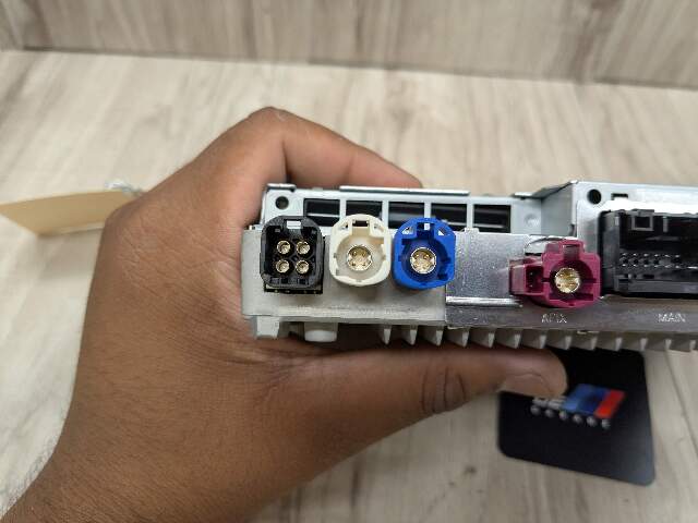 22-25 OEM BMW G20 G42 Navigation MGU Headunit Radio Audio Head Unit HW 2.1