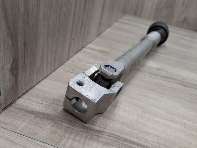 OEM BMW G20 G22 G23 G42 330 M340 430 M440 Steering Column Lower Joint Shaft