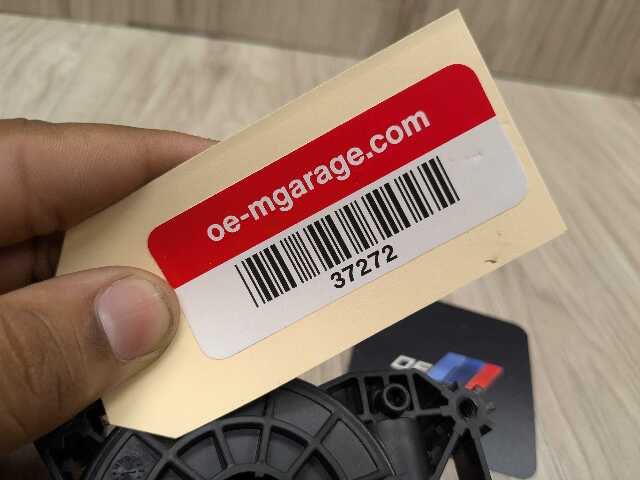 OEM BMW G22 G23 G26 G42 G82 M4 FRONT Right Passenger Door Window Regulator Motor