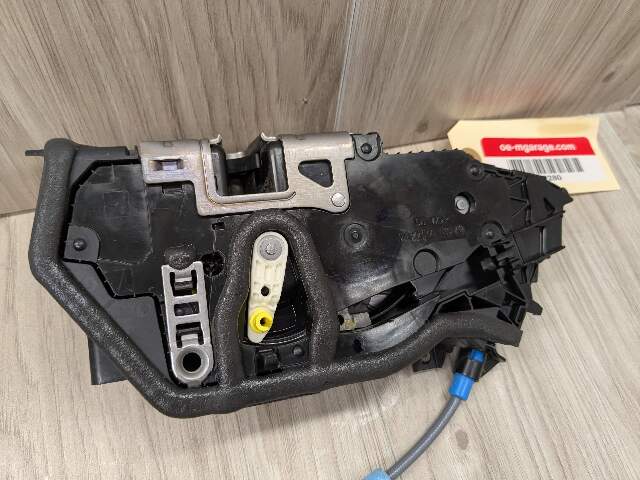 19-25 OEM BMW G20 G26 G42 G80 G87 Front Right Passenger Door Lock Latch Actuator