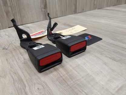 22-25 OEM BMW G42 230 M240 Front Left Right Side Seatbelt Seat Belt Buckle PAIR