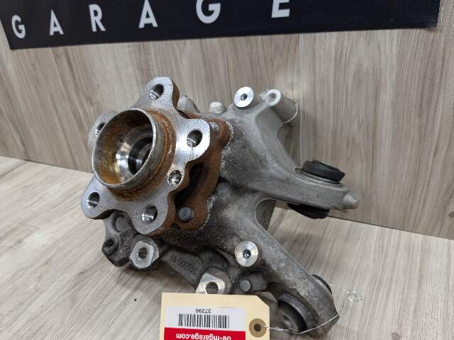 22-25 OEM BMW G42 230 M240 REAR Left Driver Knuckle Wheel Hub Spindle Bearing