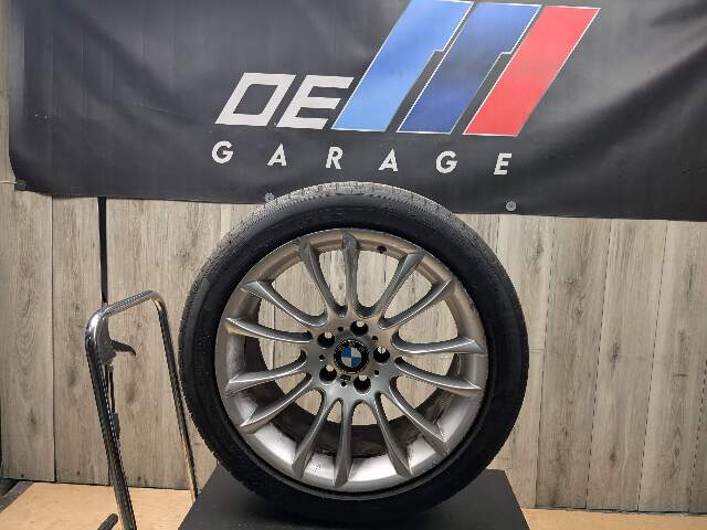 *OEM BMW F01 F02 F07 740 750 760 REAR Rim Wheel 19x9.5 ET39 M V-Spoke Style 302