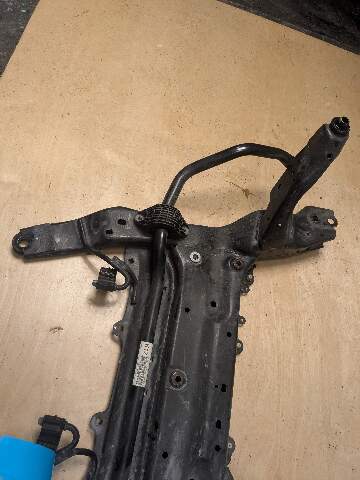 16-24 OEM BMW F39 F44 F48 X1 X2 Front Axle Subframe Carrier Crossmember Cradle