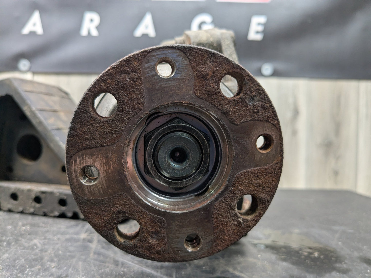 OEM BMW E90 E92 E93 335 MANUAL AWD Front Differential Axle Gearbox Carrier 3.08
