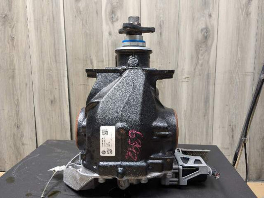 OEM BMW G20 G22 G23 G42 330 M340 Rear Differential Axle Gearbox Carrier 2.81