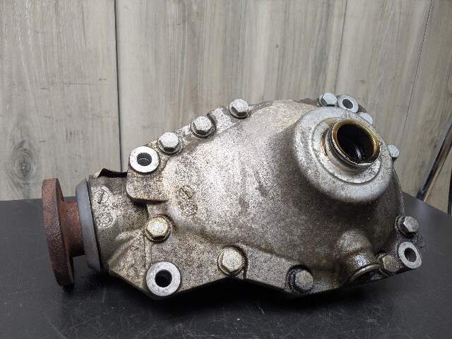 *NOTE* OEM BMW F30 F32 F33 F36 Front Differential Axle Gearbox Carrier AT 3.23