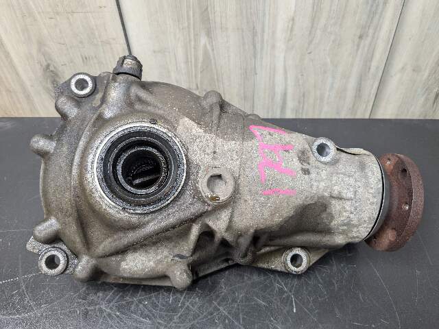 *NOTE* OEM BMW F30 F32 F33 F36 Front Differential Axle Gearbox Carrier AT 3.23