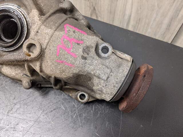 *NOTE* OEM BMW F30 F32 F33 F36 Front Differential Axle Gearbox Carrier AT 3.23