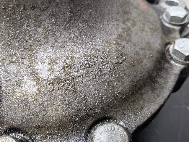 *NOTE* OEM BMW F30 F32 F33 F36 Front Differential Axle Gearbox Carrier AT 3.23