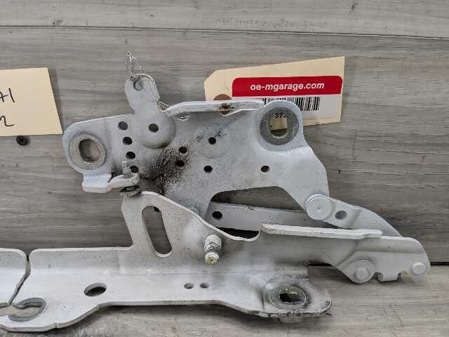 OEM BMW F22 F23 F30 F32 F33 F36 F80 F82 F83 F87 Left Right Side Hood Hinges PAIR