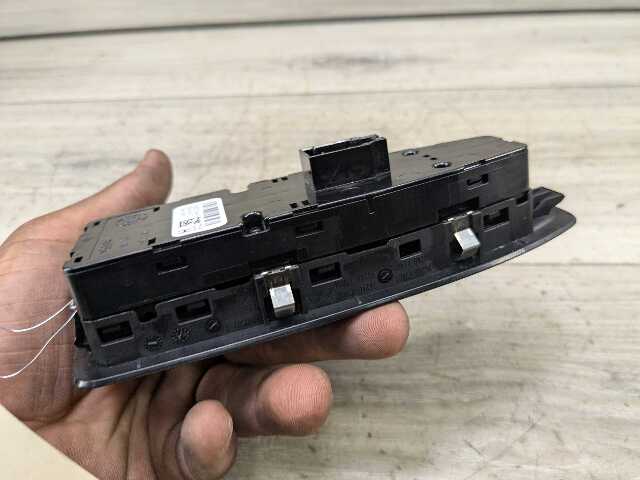 OEM BMW F15 F16 F85 F39 F48 X1 X5 Front Driver Master Window Glass Lifter Switch