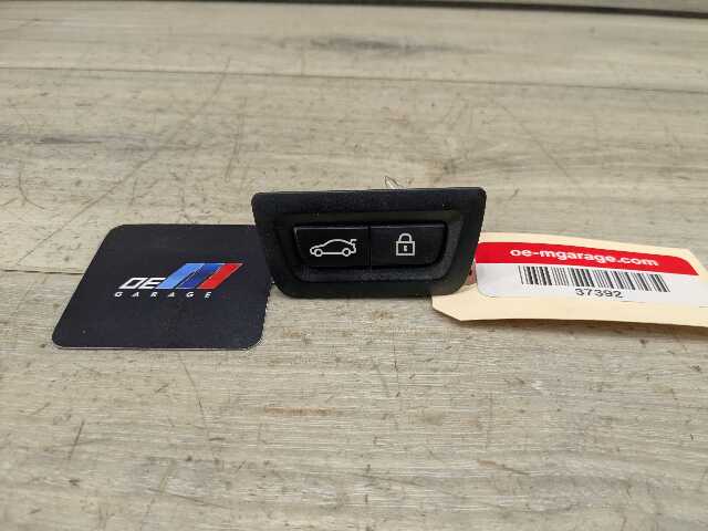 OEM BMW F02 F10 F12 F30 F80 F25 F90 G30 G01 X5 Rear Trunk Lid Center Lock Switch