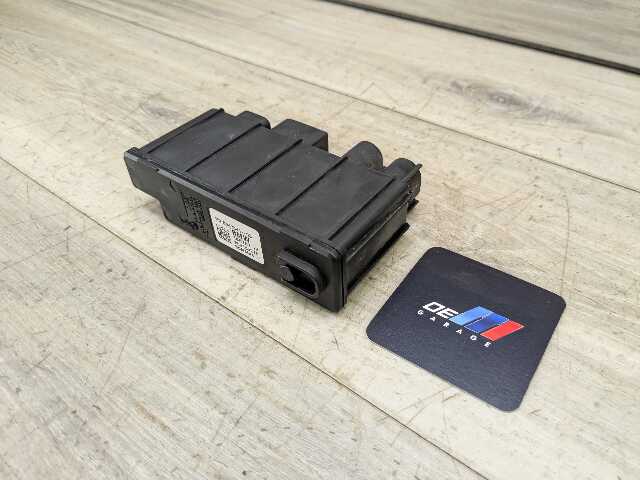16-19 OEM BMW F39 F48 X1 X2 Integrated Power Supply Control Module B46