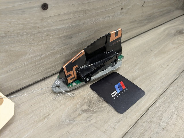 OEM BMW F97 F98 G01 G02 G05 G06 G07 G20 G30 Roof Shark Fin Radio Antenna Module