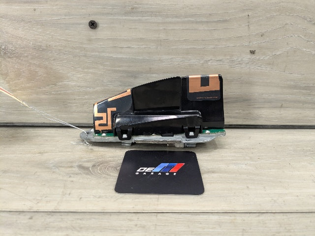 OEM BMW F97 F98 G01 G02 G05 G06 G07 G20 G30 Roof Shark Fin Radio Antenna Module