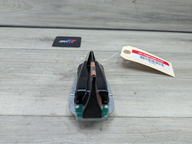 OEM BMW F97 F98 G01 G02 G05 G06 G07 G20 G30 Roof Shark Fin Radio Antenna Module