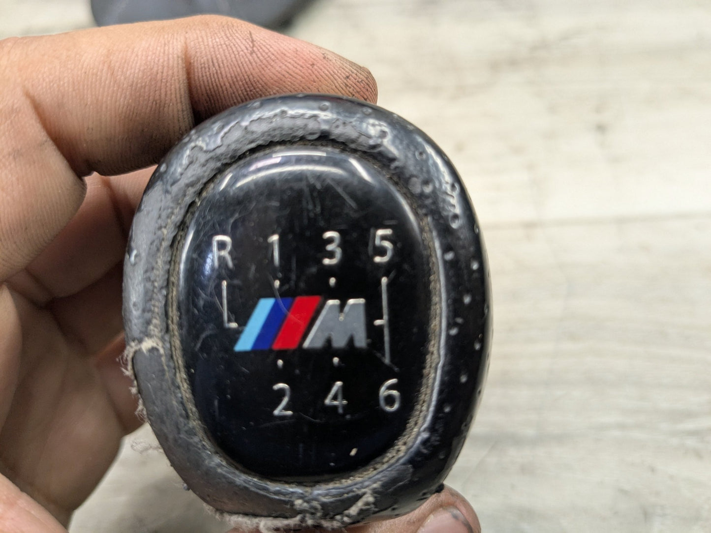 *09-13 OEM BMW E90 E92 E93 MANUAL Leather Gear Shift Knob w/ Boot & Foam