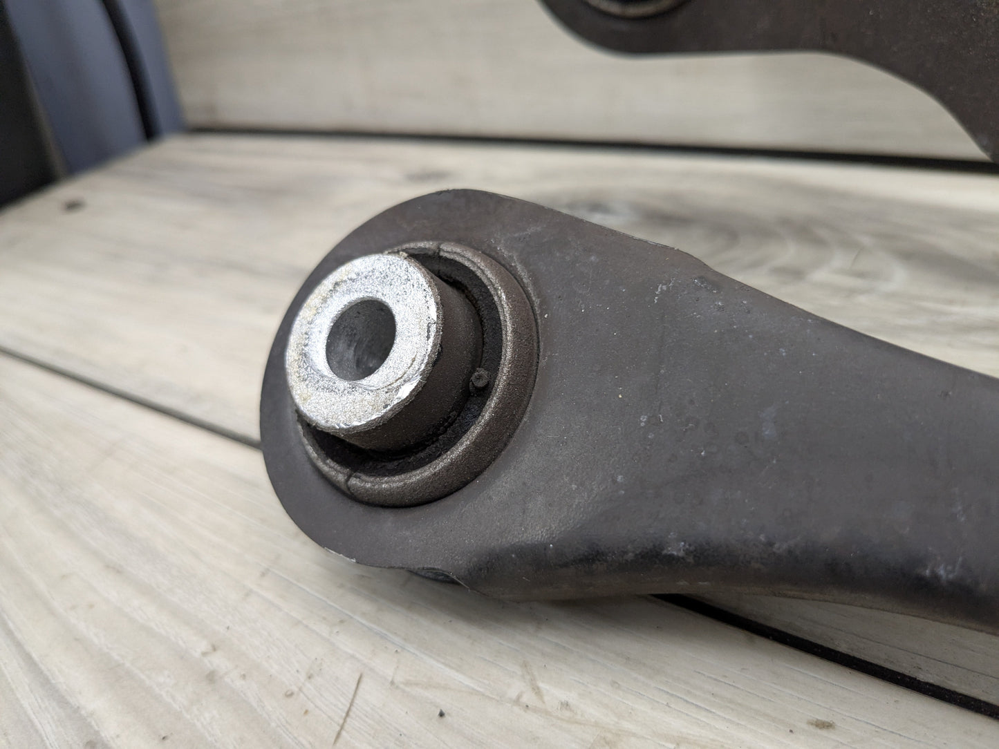 *OEM BMW F39 F44 F48 228 REAR Left Driver Right Passenger Wishbone Control Arms