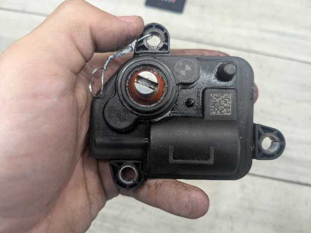 OEM BMW F15 F16 F22 F23 F30 F32 F33 F36 F44 Muffler Exhaust Flap Actuator Motor