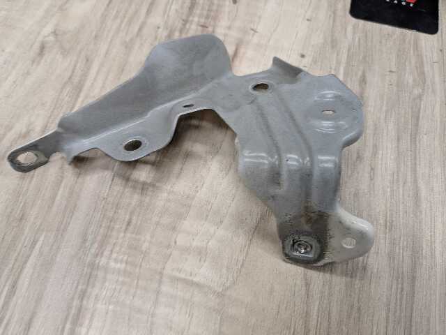 20-24 OEM BMW F44 228 M235 Front Left Driver Side Fender Bracket SET