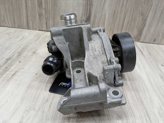 OEM BMW F39 F44 F48 X1 X2 228 M235 Engine Water Coolant Pump w/ Support
