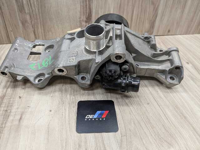 OEM BMW F39 F44 F48 X1 X2 228 M235 Engine Water Coolant Pump w/ Support