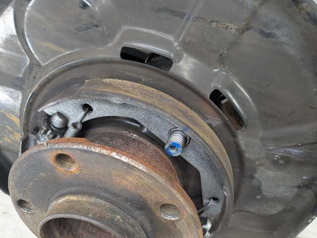 12-18 OEM BMW F30 F31 328 335 REAR Left Driver Wheel Hub Knuckle Spindle Bearing