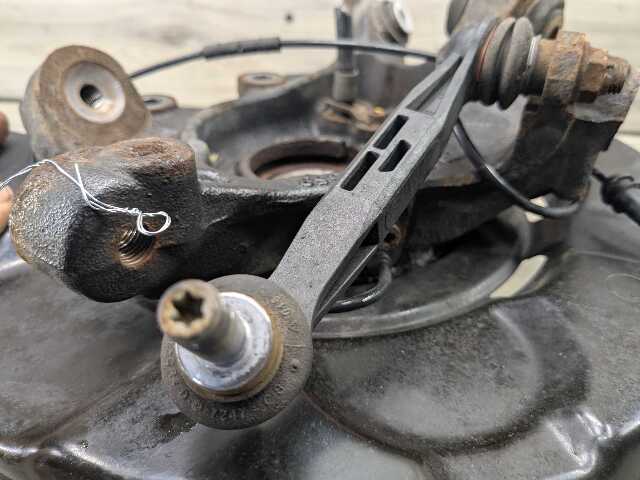 12-18 OEM BMW F30 F31 328 335 REAR Left Driver Wheel Hub Knuckle Spindle Bearing