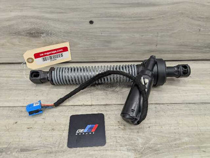 21-25 OEM BMW G22 G82 M4 Rear Trunk Lid Tailgate Power Electric Strut Shock
