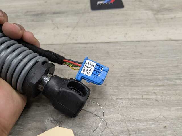 21-25 OEM BMW G22 G82 M4 Rear Trunk Lid Tailgate Power Electric Strut Shock