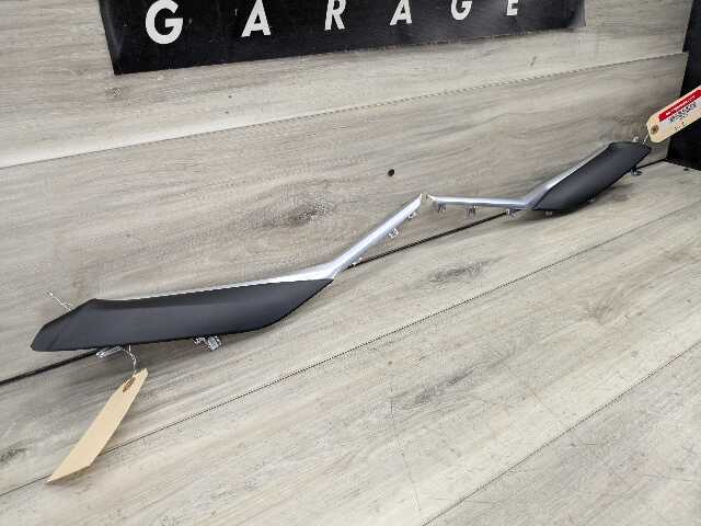 OEM BMW G20 G22 G23 G26 G80 G82 G83 Left Right Center Console Knee Molding Trim