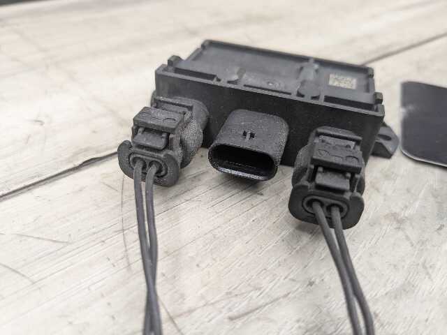 OEM BMW F30 G30 G12 F90 M5 F48 G01 X3 Control Unit Smart Opener Module w/ Sensor