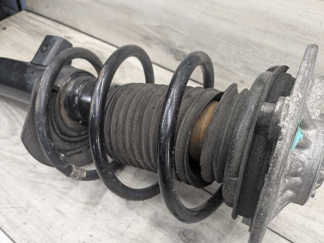 KYB BMW F30 F32 F33 F36 AWD Front Left Right Strut Shock Absorber