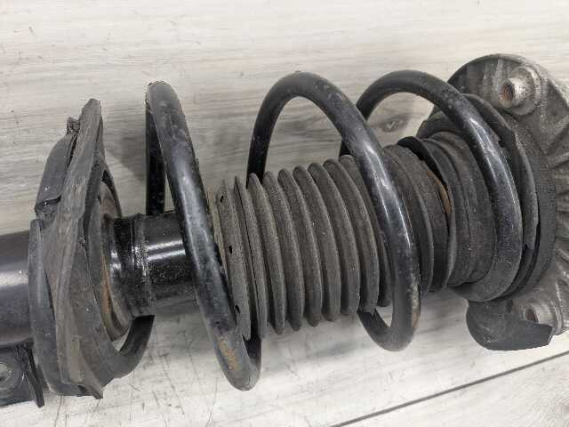KYB BMW F30 F32 F33 F36 AWD Front Left Right Strut Shock Absorber
