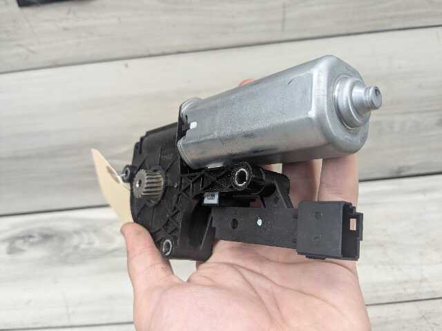 20-24 OEM BMW F44 228 M235 Sunroof Window Glass Panel Panoramic Roof Motor