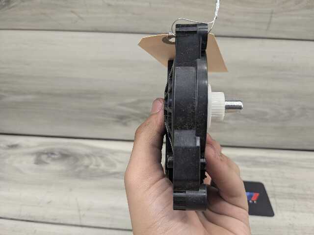 20-24 OEM BMW F44 228 M235 FRONT Right Passenger Door Window Regulator Motor