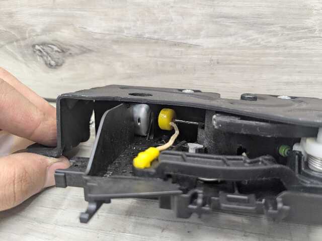 17-24 OEM BMW F44 F90 G20 G30 330 M340 Rear Trunk Lid Latch Lock Opener Actuator