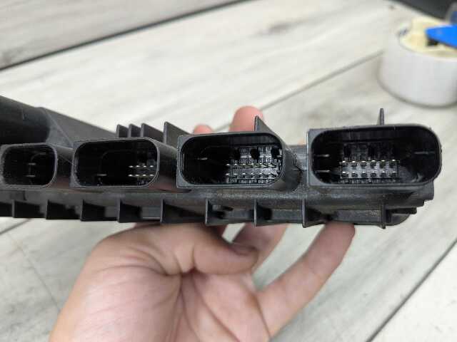 OEM BMW G05 G06 G07 G20 G22 G23 G30 Integrated Power Supply Computer Module Unit