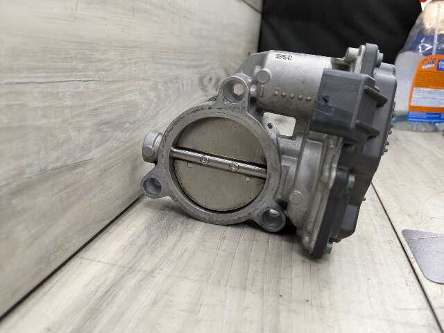 OEM BMW F39 F44 F48 F90 M5 G05 M50 G30 M550 G12 750 G16 850 Engine Throttle Body