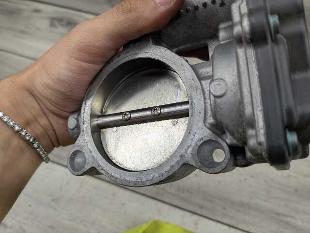 OEM BMW F39 F44 F48 F90 M5 G05 M50 G30 M550 G12 750 G16 850 Engine Throttle Body