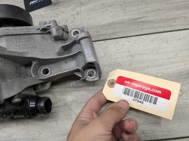 OEM BMW F39 F44 F48 X1 X2 228 M235 Engine Water Coolant Pump w/ Support