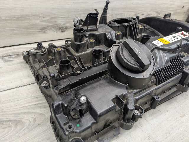 OEM BMW F39 F44 F48 G01 G20 G22 G23 G30 Engine B46 B48 Cylinder Head Valve Cover