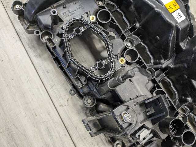 OEM BMW F39 F44 F48 G01 G20 G22 G23 G30 Engine B46 B48 Cylinder Head Valve Cover